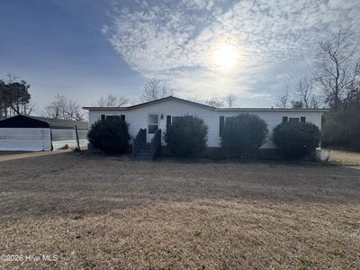 /international/us/124-robins-estate-lane-beulaville-nc-110105838317/