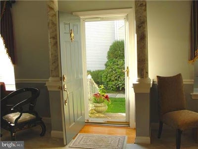 /international/us/78-chapel-hill-road-mount-laurel-nj-110101308831/?lang=en