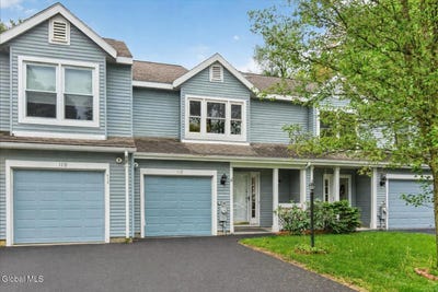 /international/us/112-stoney-creek-drive-clifton-park-ny-110108028463/
