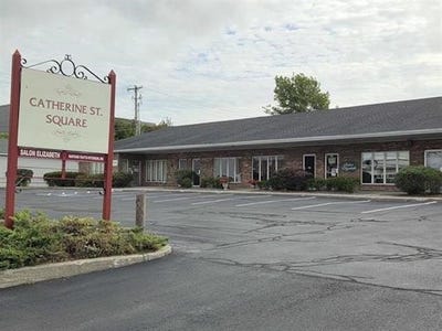 /international/us/17-37-catherine-street-st-albans-city-vt-110107481630/