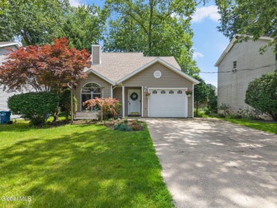 /international/us/1407-chestnut-street-watervliet-ny-110109291124/
