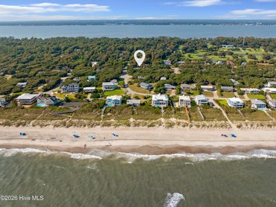 /international/us/104-juniper-road-pine-knoll-shores-nc-110119566820/