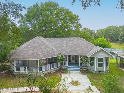 /international/us/42-boone-road-perkinston-ms-110101964890/