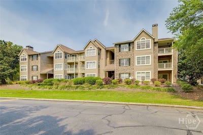 /international/us/12300-apache-avenue-savannah-ga-110107074949/