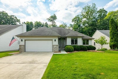 /international/us/2791-hawthorne-way-saline-mi-110100777865/