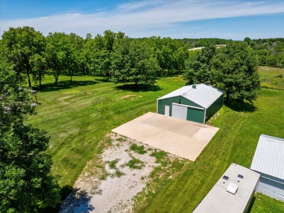 /international/us/13069-garst-trail-indianola-ia-110119713657/