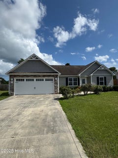 /international/us/410-bristol-lane-hubert-nc-110101190998/