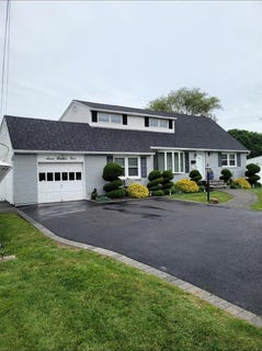 /international/us/703-pine-avenue-west-islip-ny-110098632219/