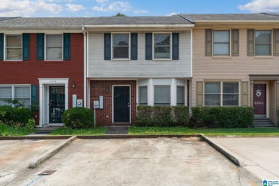 /international/us/5049-falling-creek-lane-birmingham-al-110107845518/