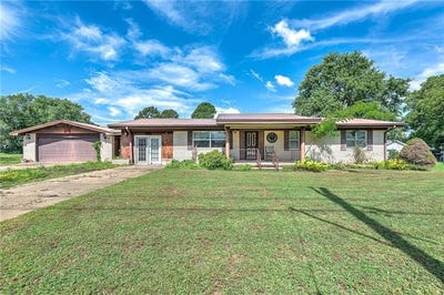 /international/us/801-sw-2nd-ave-gravette-ar-110100987157/