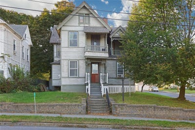 /international/us/97-maple-avenue-catskill-ny-110104303858/