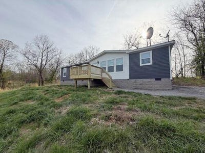 /international/us/582-richmond-hill-road-bedford-ky-110107207364/