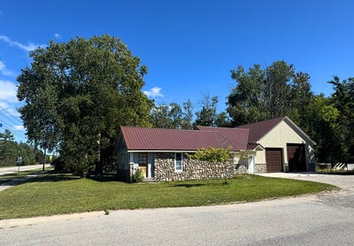 /international/us/725-723-w-central-avenue-mackinaw-city-mi-110102285060/