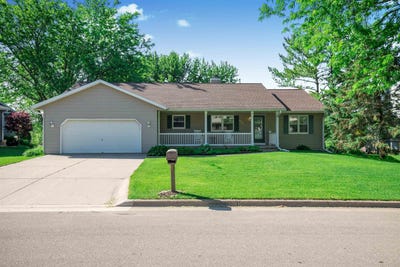 /international/us/629-w-mohawk-trail-deforest-wi-110108332521/
