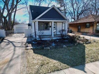 /international/us/2679-oxford-road-berkley-mi-110106200159/