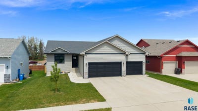 /international/us/9012-w-23rd-st-sioux-falls-sd-110108058430/