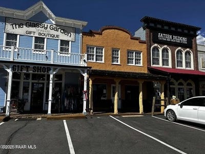 /international/us/2735-s-state-route-69-ste-7-dewey-humboldt-az-110102546220/