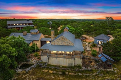 /international/us/285-indian-creek-loop-kerrville-tx-110101190889/