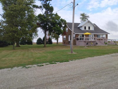 /international/us/10788-n-1000-e-road-chenoa-il-110108635695/