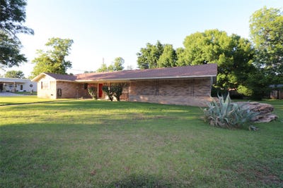 /international/us/2100-14th-street-brownwood-tx-110108093507/