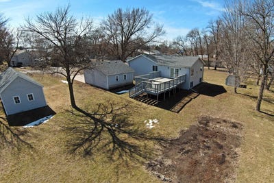 /international/us/210-e-lawrence-street-dunnell-mn-110104161316/