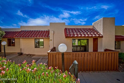 /international/us/9420-e-speedway-boulevard-tucson-az-110106981976/