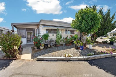 /international/us/12874-california-street-yucaipa-ca-110108302524/