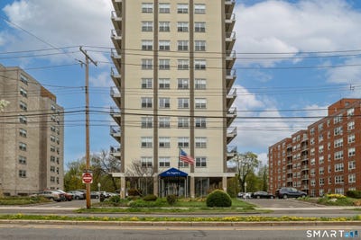 /international/us/2370-north-avenue-bridgeport-ct-110107475963/