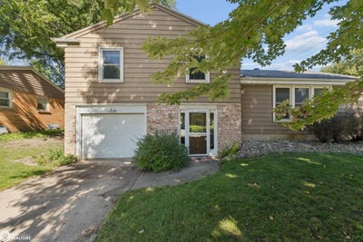 /international/us/1304-2nd-street-mason-city-ia-110120498304/