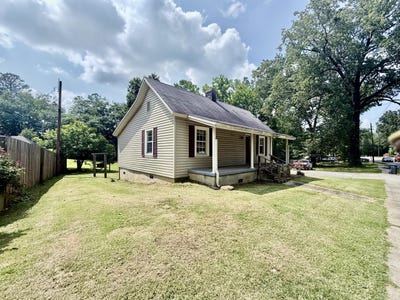 /international/us/103-highland-avenue-summerville-ga-110099977982/