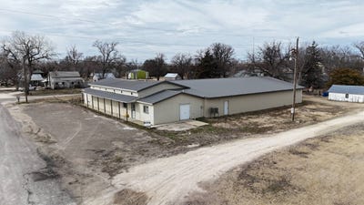 /international/us/518-3rd-ave-alton-ks-110105954983/