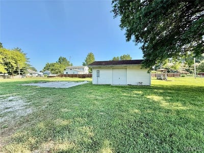 /international/us/180-south-street-rockbridge-il-110100685192/