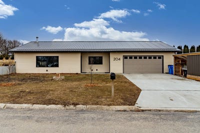 /international/us/204-c-avenue-grundy-center-ia-110102320698/