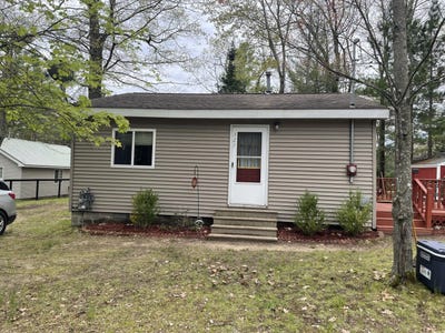 /international/us/327-sparrow-avenue-roscommon-mi-110108171010/