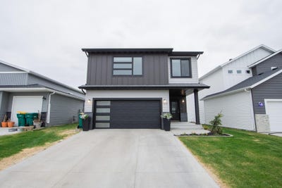 /international/us/7892-buckthorn-avenue-horace-nd-110109117154/