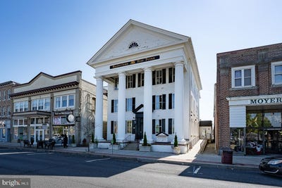 /international/us/312-w-broad-street-quakertown-pa-110110305825/