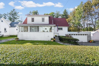 /international/us/24-glenwood-road-troy-ny-110120052545/