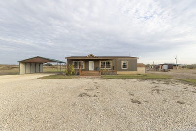 /international/us/300-private-road-2743-moore-tx-110104537191/