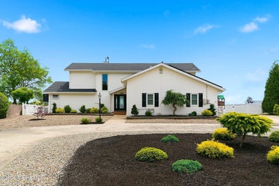 /international/us/180-country-club-boulevard-little-egg-harbor-nj-110108474880/