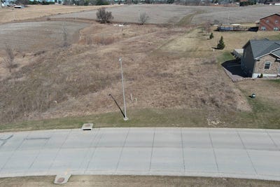 /international/us/1017-2nd-st-sw-waukon-ia-110106669933/