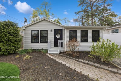 /international/us/2015-whitcomb-road-forked-river-nj-110100926383/?lang=en