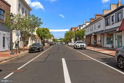 /international/us/110-mill-street-bristol-pa-110099339277/