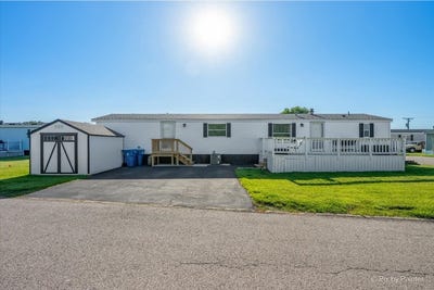 /international/us/126-7th-avenue-bartlett-il-110108542812/