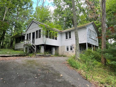 /international/us/20-maple-trail-wurtsboro-ny-110109722725/