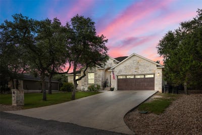 /international/us/4-maplewood-rd-wimberley-tx-110109161718/
