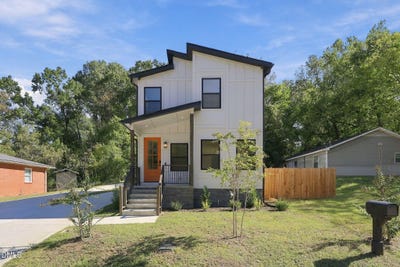 /international/us/1506-n-hyde-park-avenue-durham-nc-110120753343/