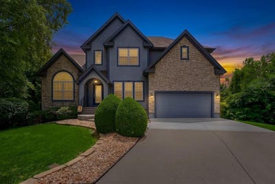 /international/us/6052-brownridge-street-shawnee-ks-110108586452/