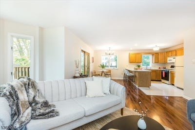 /international/us/7-di-donna-ct-clifton-city-nj-110100351304/