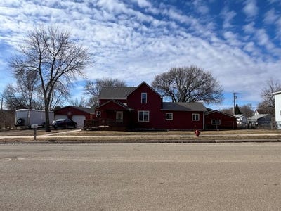/international/us/615-e-4th-avenue-mobridge-sd-110105706544/