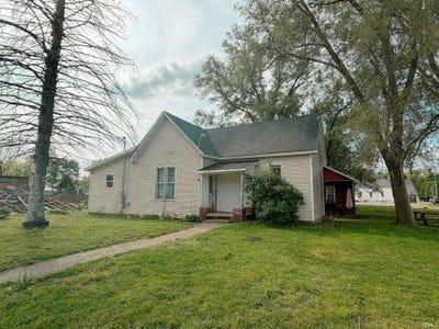 /international/us/106-e-union-street-west-union-il-110105311503/